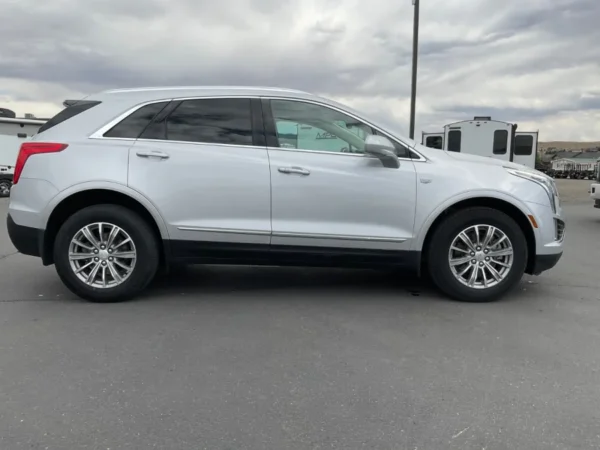 2017 Cadillac XT5 LUXURY - Image 10