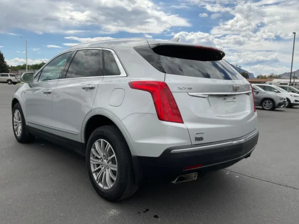 2017 Cadillac XT5 LUXURY - Image 6