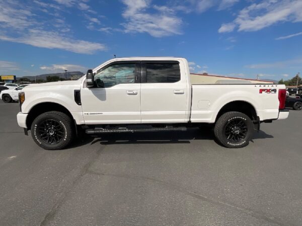 2019 FORD F350 LARIAT ULTIMATE - Image 5