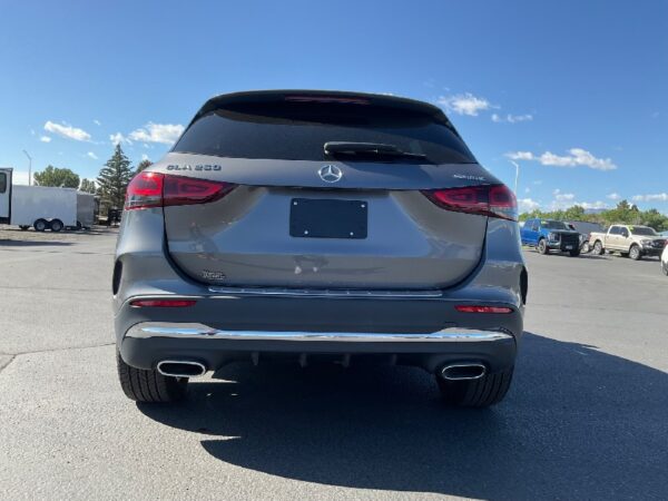 2021 MERCEDES GLA 250 4MATIC - Image 8