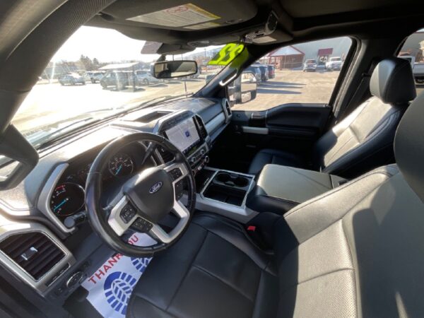 2022 FORD F350 LARIAT - Image 5