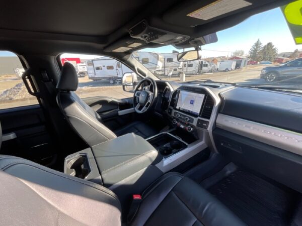 2022 FORD F350 LARIAT