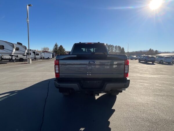 2022 FORD F350 LARIAT - Image 7