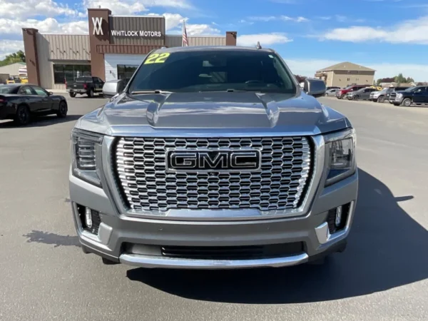 2022 GMC Yukon XL Denali - Image 7