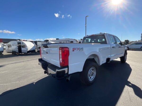 2023 FORD F350 XL - Image 8