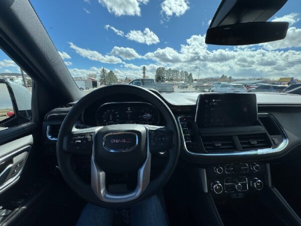 2023 GMC YUKON XL SLE - Image 3