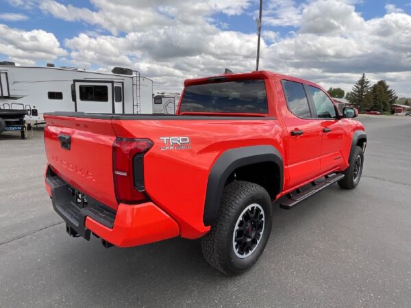 2024 TOYOTA TACOMA TRD OFF ROAD - Image 3