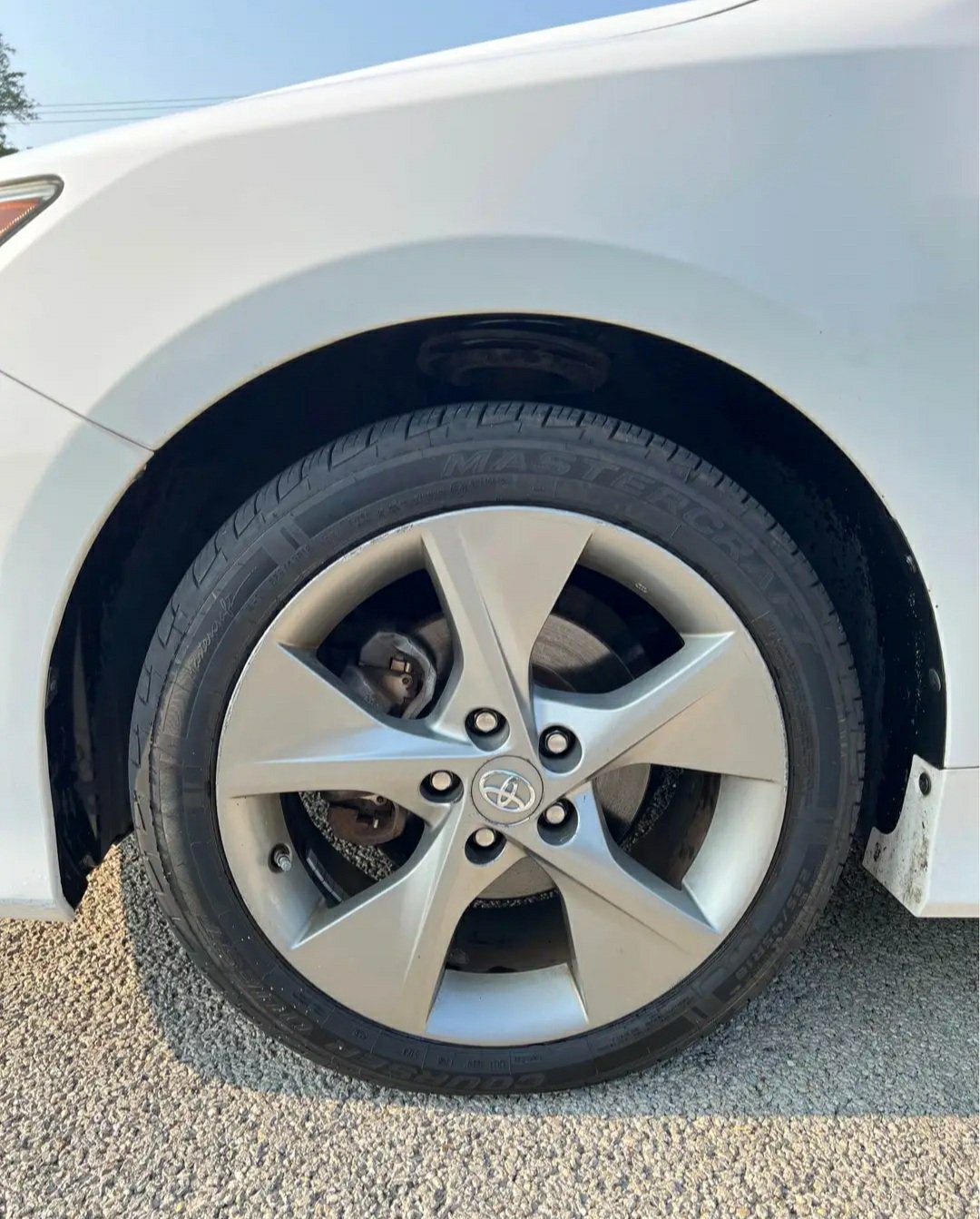 2014 Toyota Camry · SE Nightshade Edition Sedan 4D - Image 10