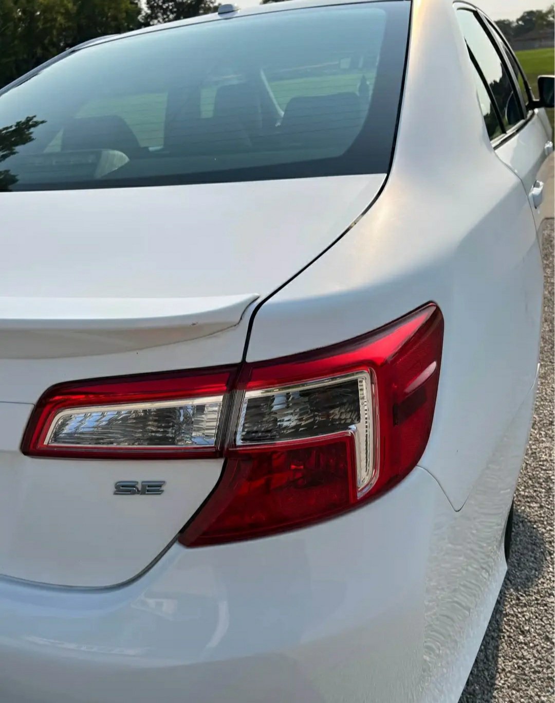 2014 Toyota Camry · SE Nightshade Edition Sedan 4D - Image 8