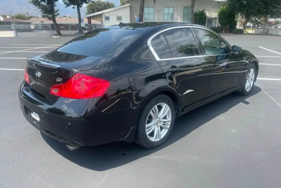 2013 Infiniti G37 - Image 4