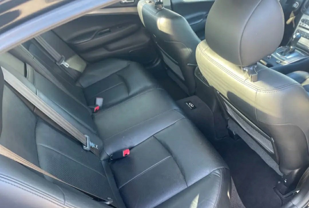 2013 Infiniti G37 - Image 10