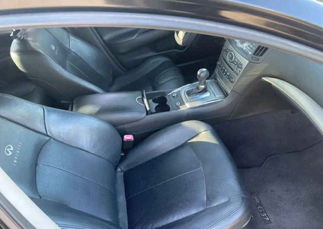 2013 Infiniti G37 - Image 9