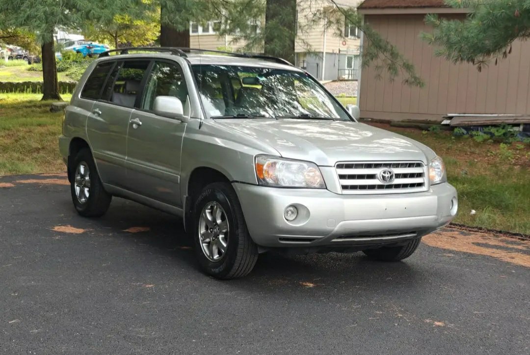 2005 Toyota Highlander with 3rd row
