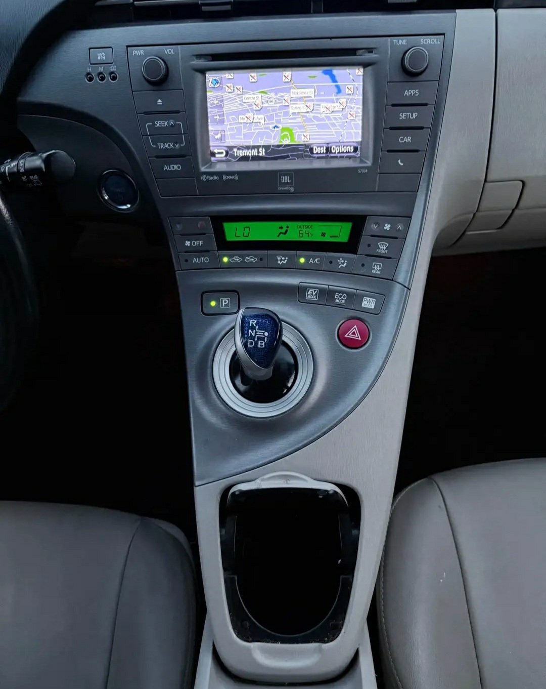 2013 Toyota Prius · Hatchback 4D - Image 16