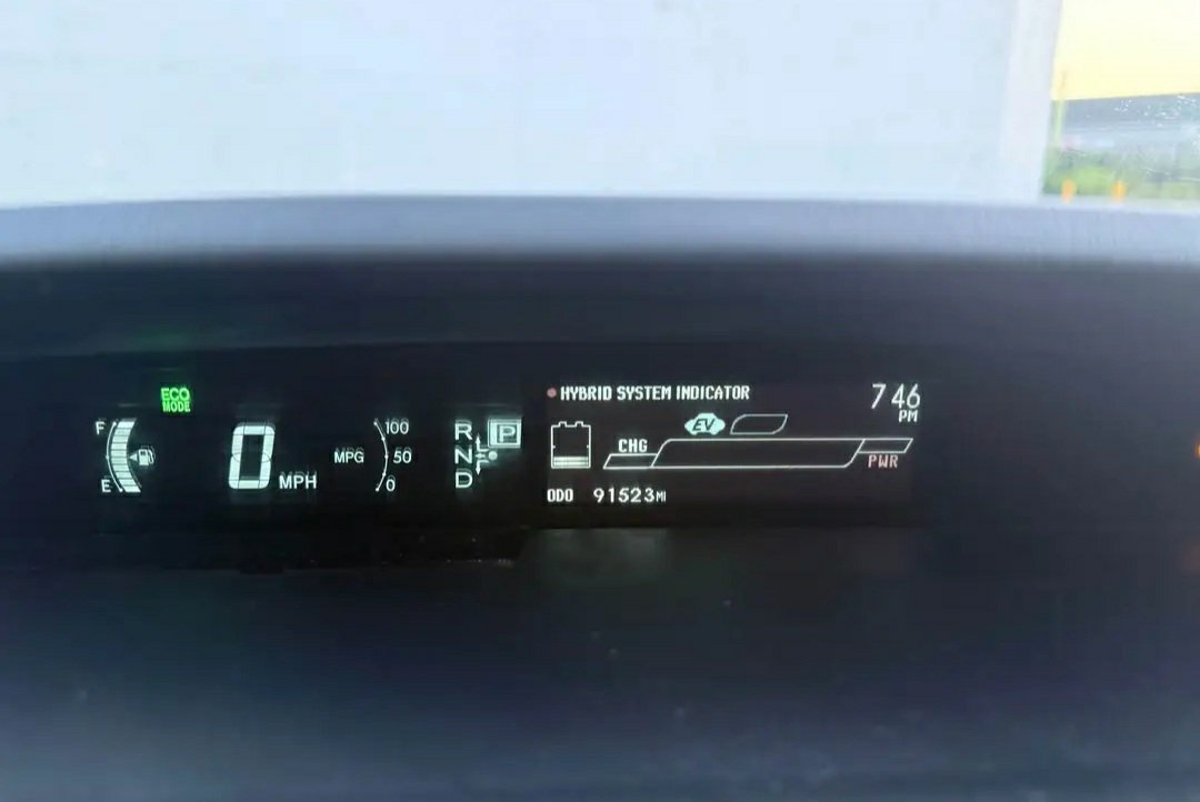 2013 Toyota Prius · Hatchback 4D - Image 11