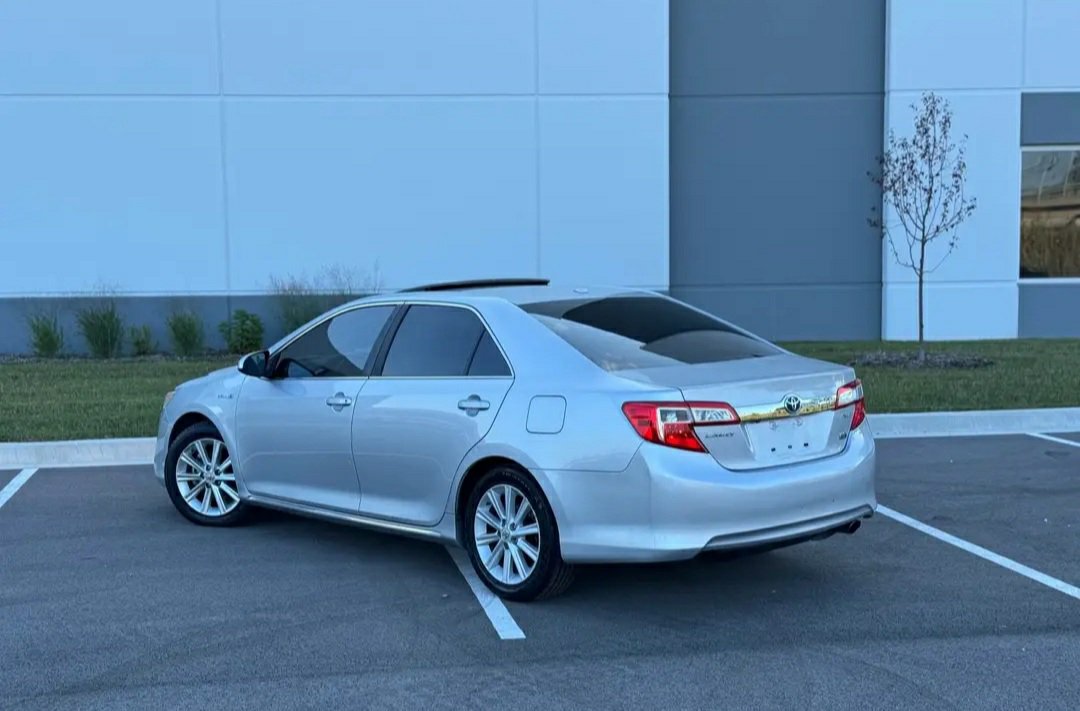 2012 Toyota Camry Hybrid XLE 2.5L Engine - Image 9