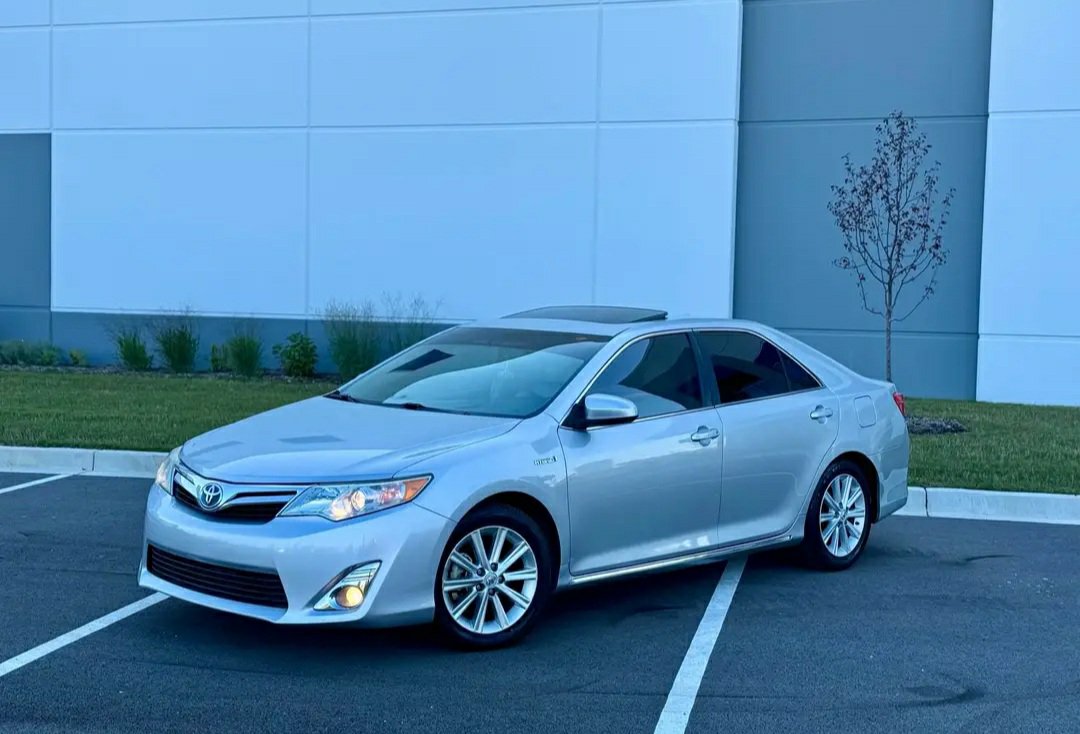 2012 Toyota Camry Hybrid XLE 2.5L Engine - Image 2