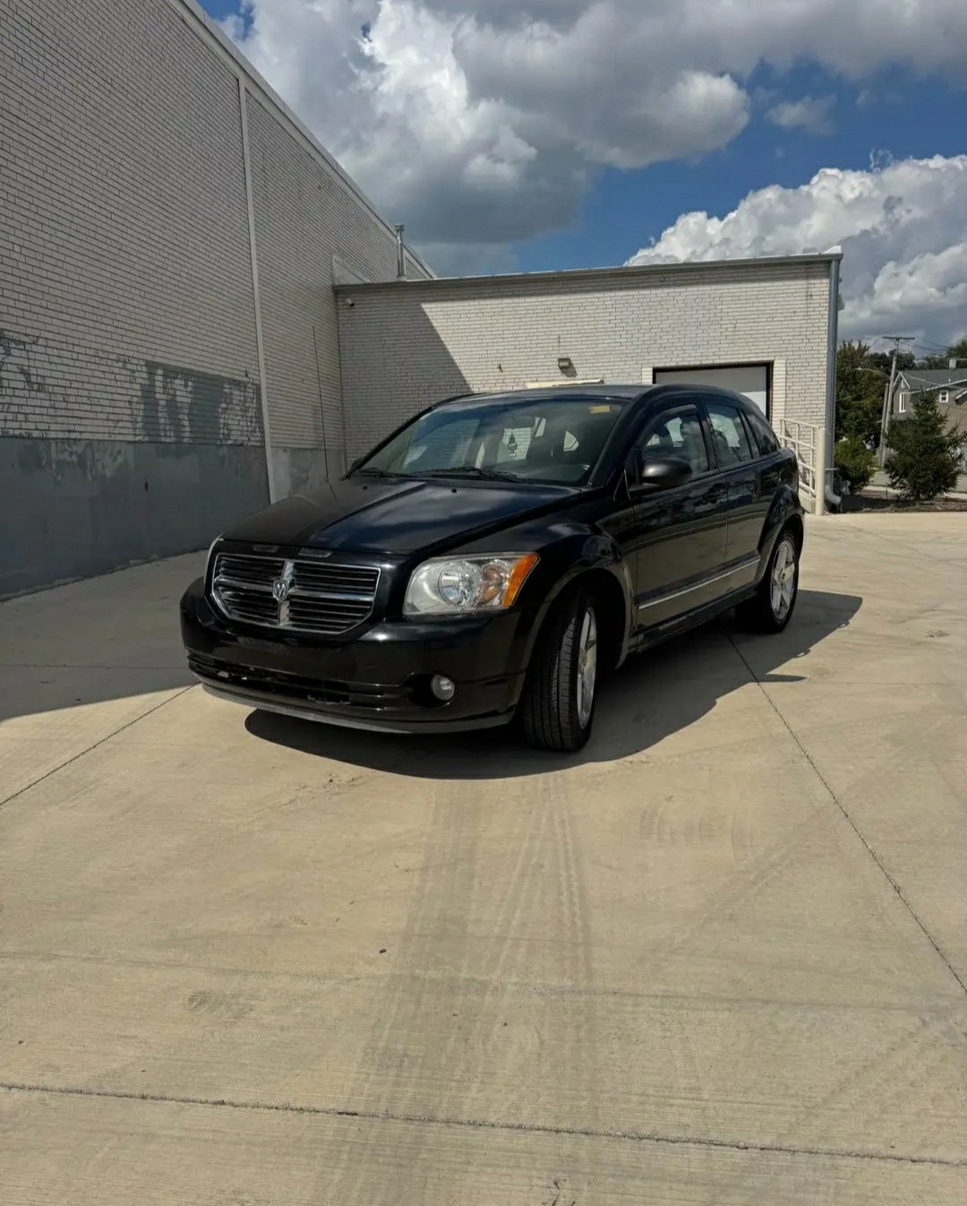 2008 Dodge Caliber · Hatchback - Image 2