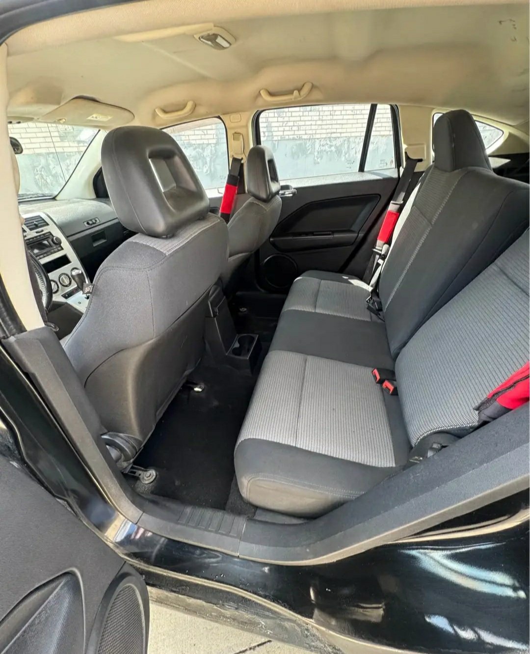 2008 Dodge Caliber · Hatchback - Image 4