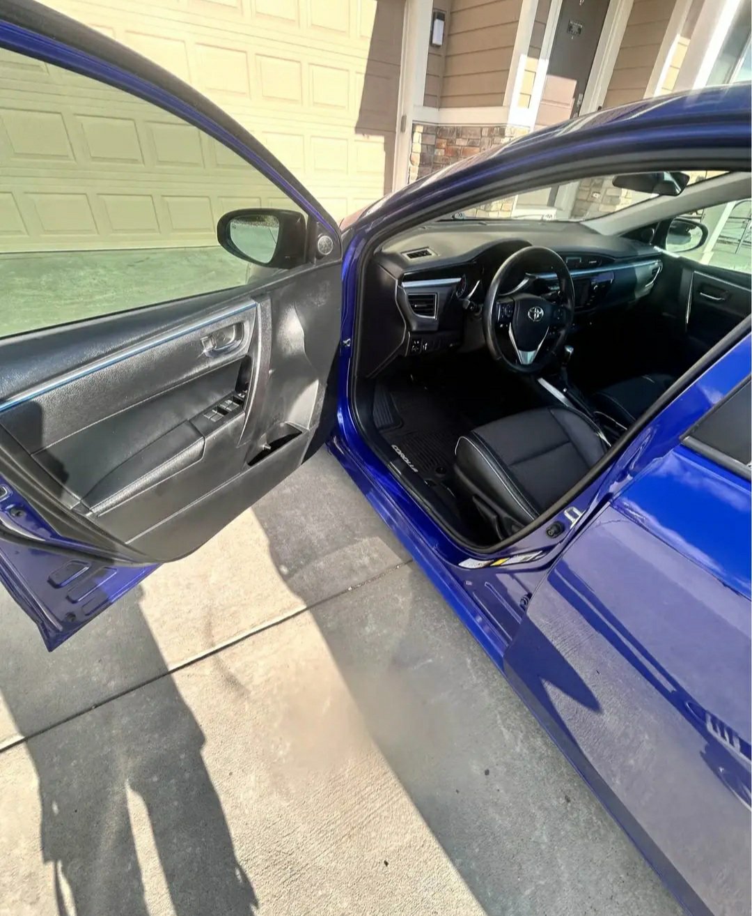 2015 Toyota Corolla · Sedan S - Image 12