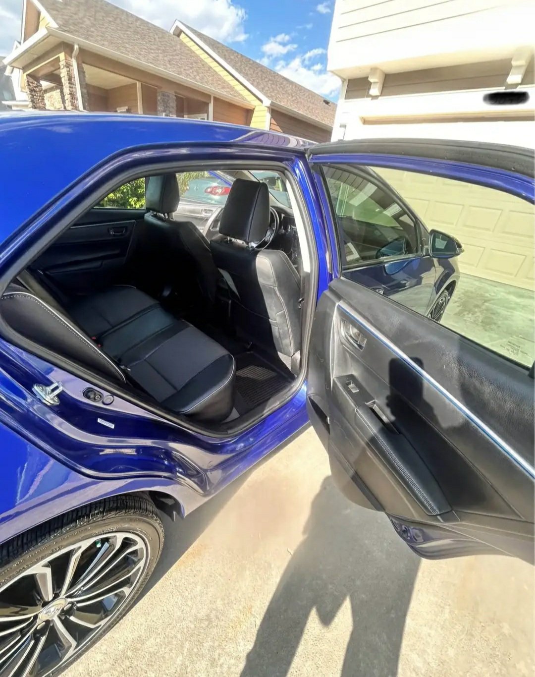 2015 Toyota Corolla · Sedan S - Image 11