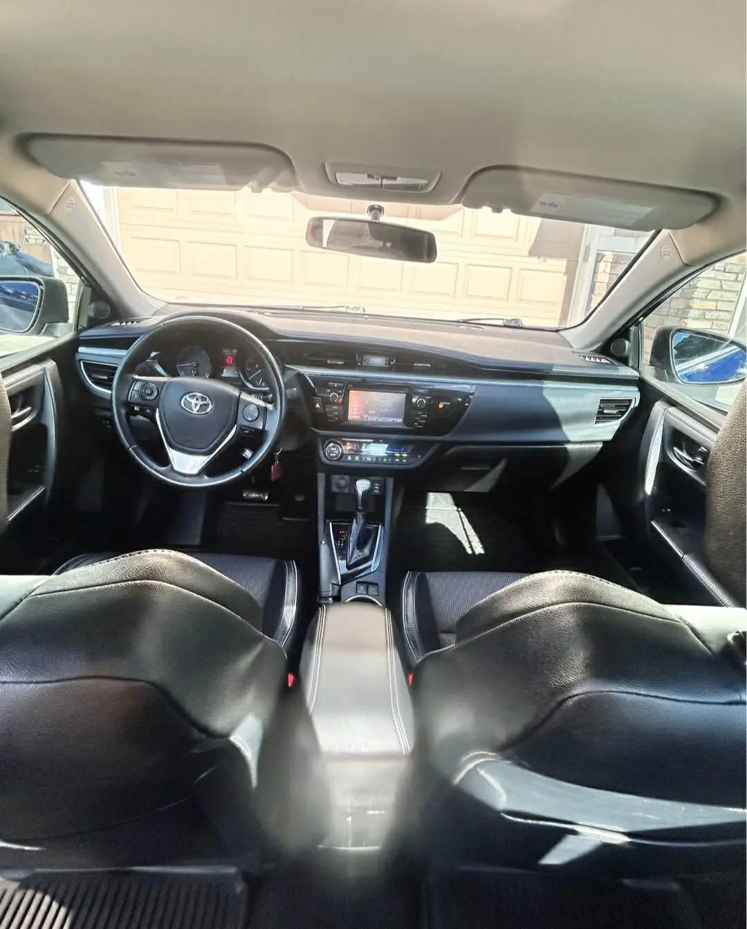 2015 Toyota Corolla · Sedan S - Image 8