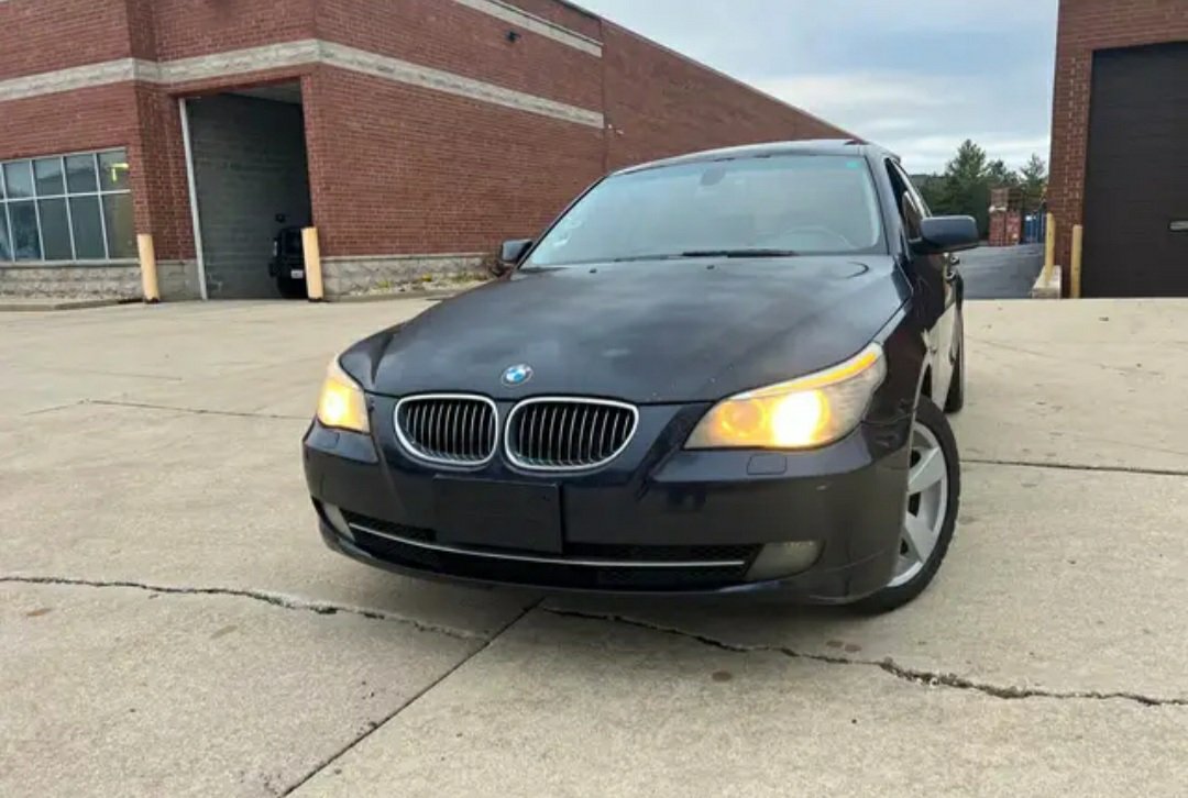 2008 BMW Series 5  528xi SEDAN 4Dr - Image 5