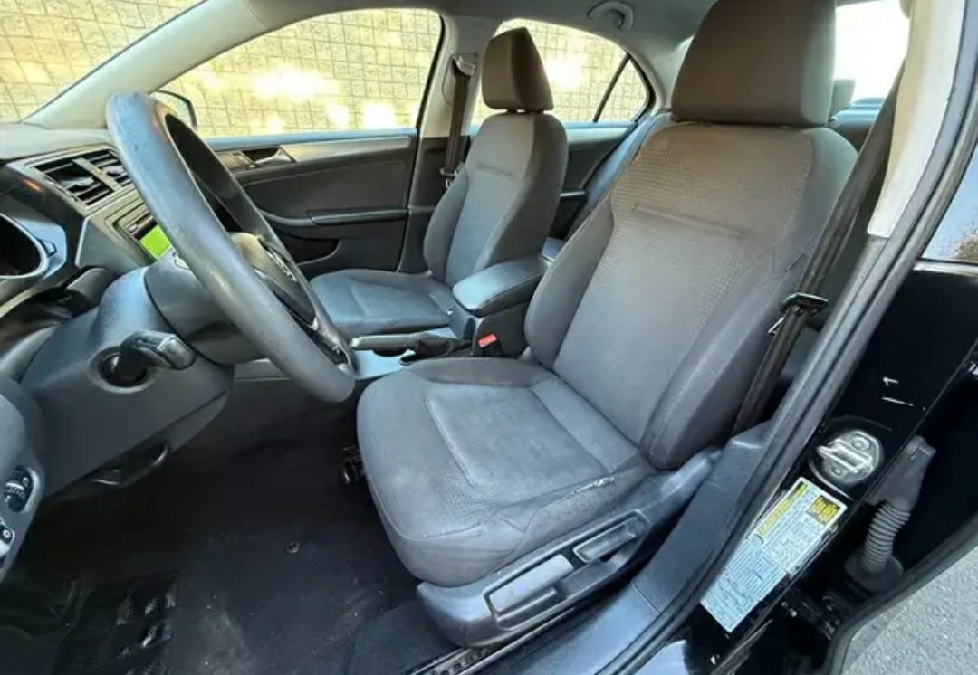 2015 Volkswagen Jetta SE Sedan 4Dr - Image 9