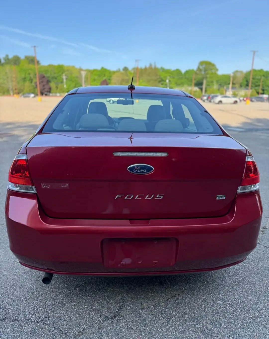 2010 Ford Focus SE Sedan 4Dr - Image 3