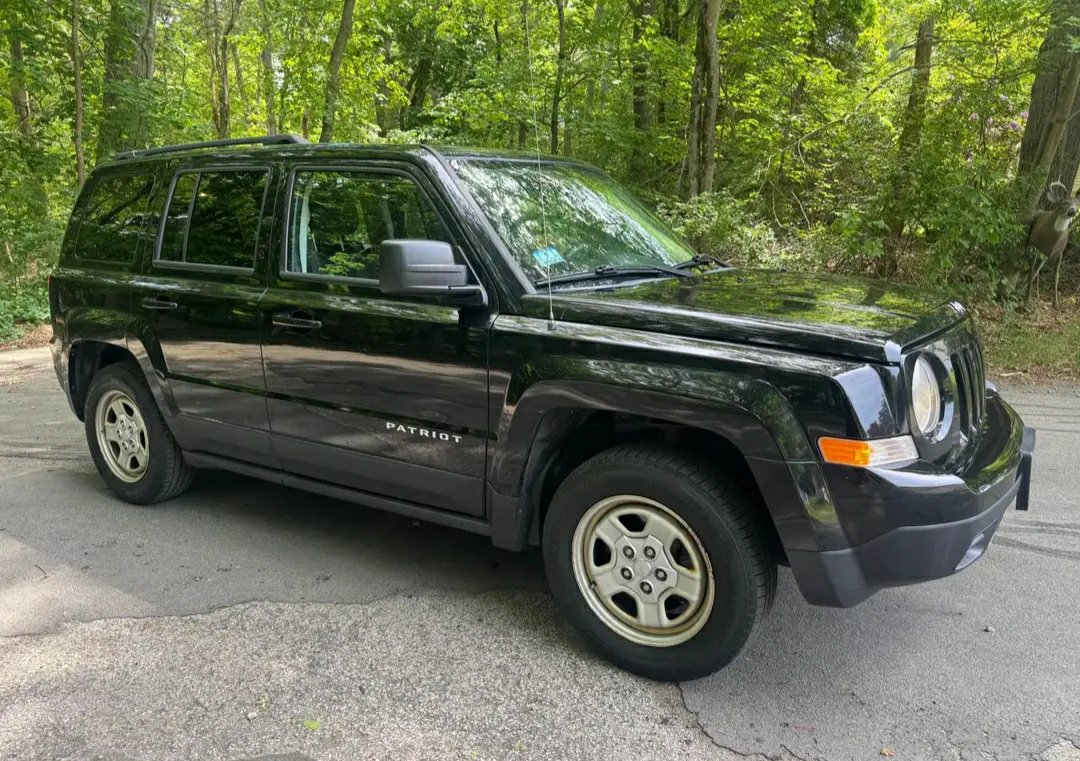 2016 Jeep Patriot  Sport 
4 Door Wagon/ sport Utility 
61k miles - Image 2