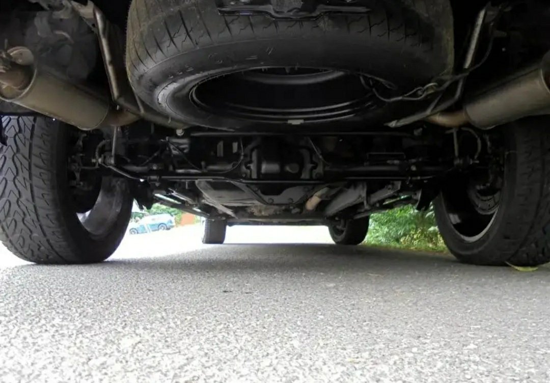 2019 RAM 1500 Limited 4x4 Crew Cab - Image 8